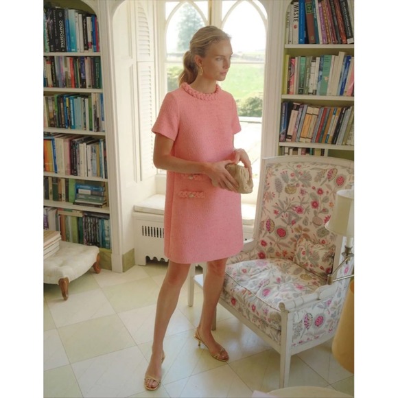 Tuckernuck Dresses & Skirts - Tuckernuck Pink Tweed Braided Trim Jackie Dress Short Sleeve Gold Button M
